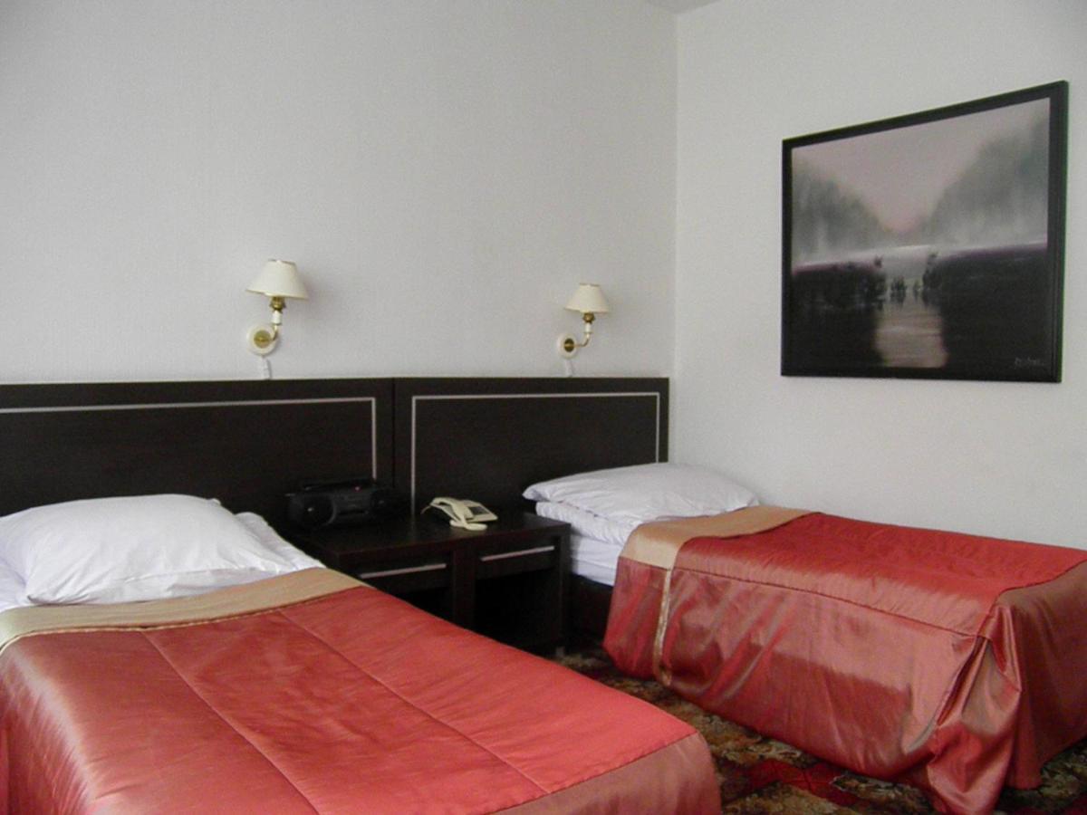 Hotel Gromada Arka Lux Koszalin Quarto foto